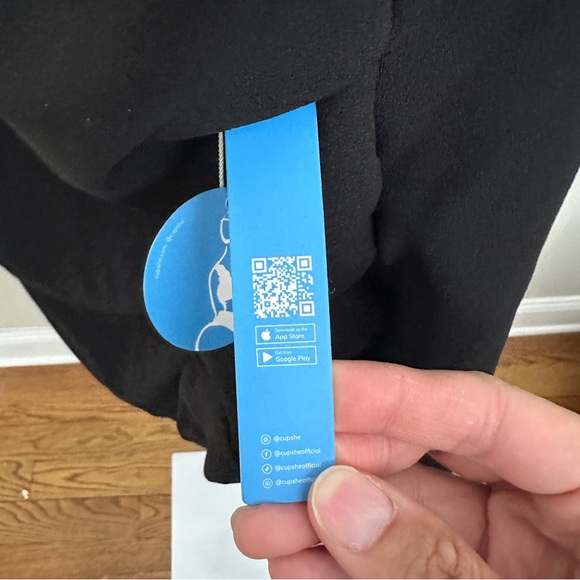 CUPSHE BLACK MINI DRESS NWT SIZE S - Picture 4 of 7